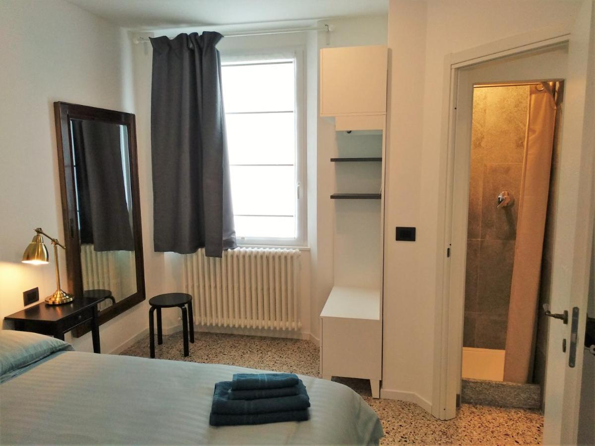Residenza Laurum Mandello del Lario Buitenkant foto