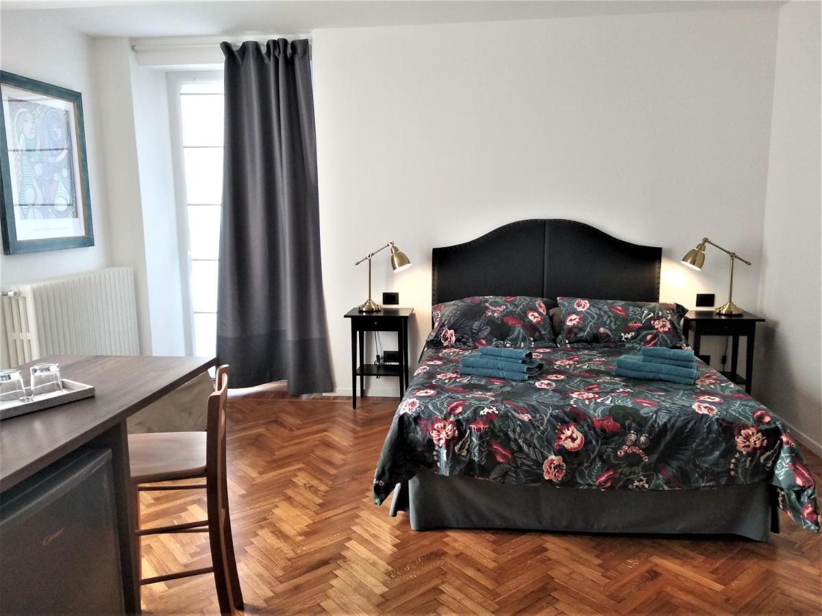 Residenza Laurum Mandello del Lario Buitenkant foto