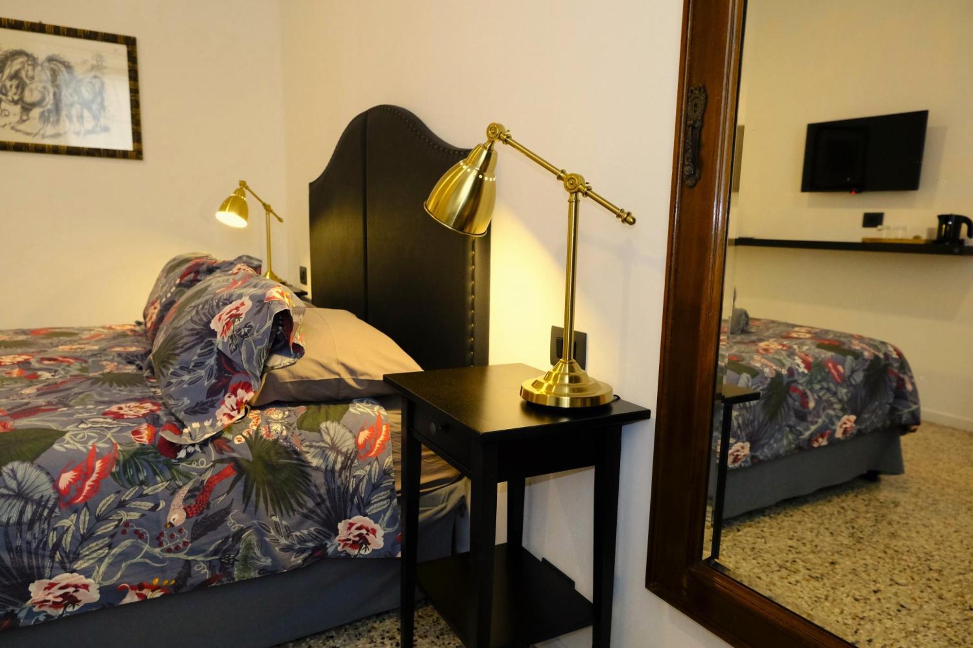 Residenza Laurum Mandello del Lario Kamer foto