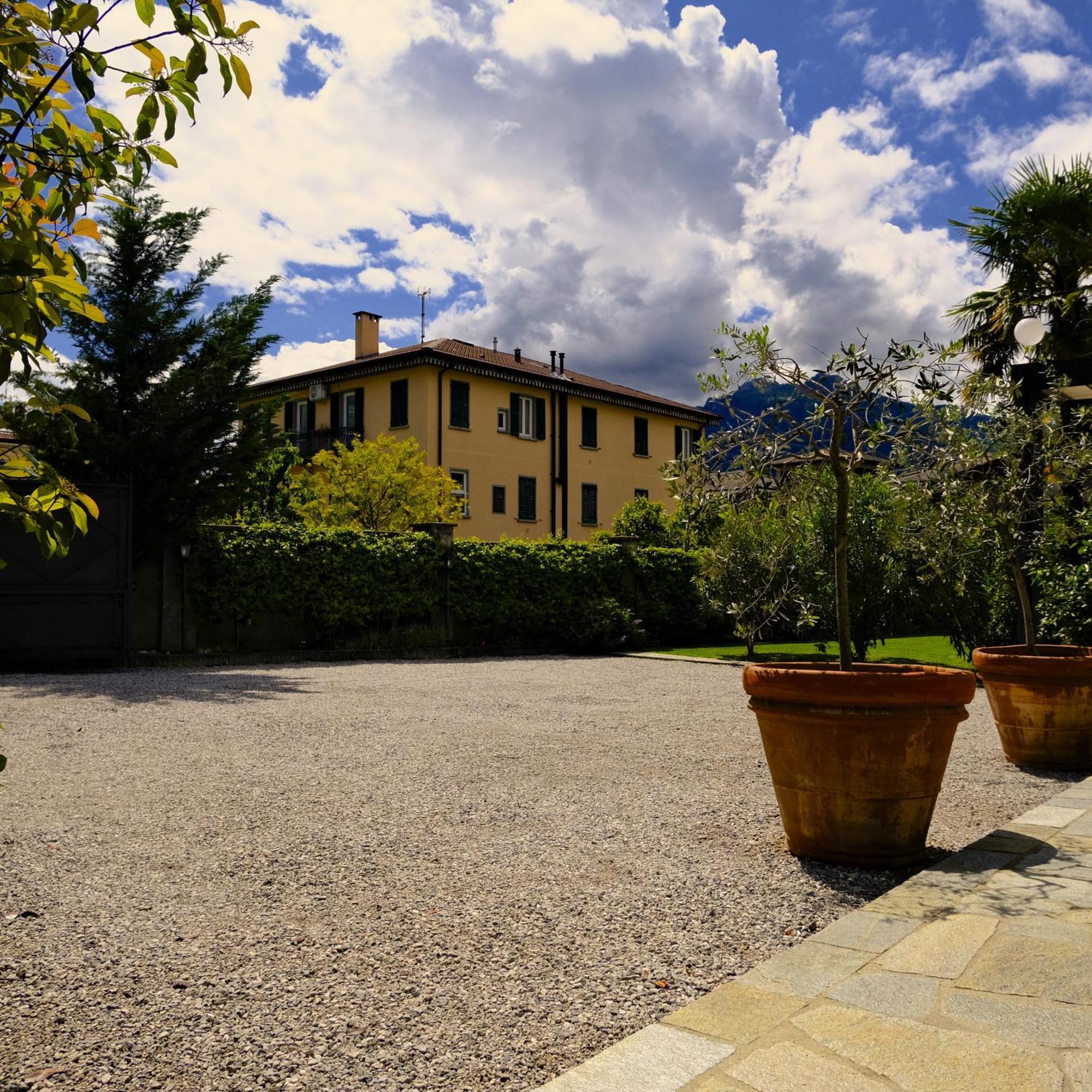 Residenza Laurum Mandello del Lario Buitenkant foto