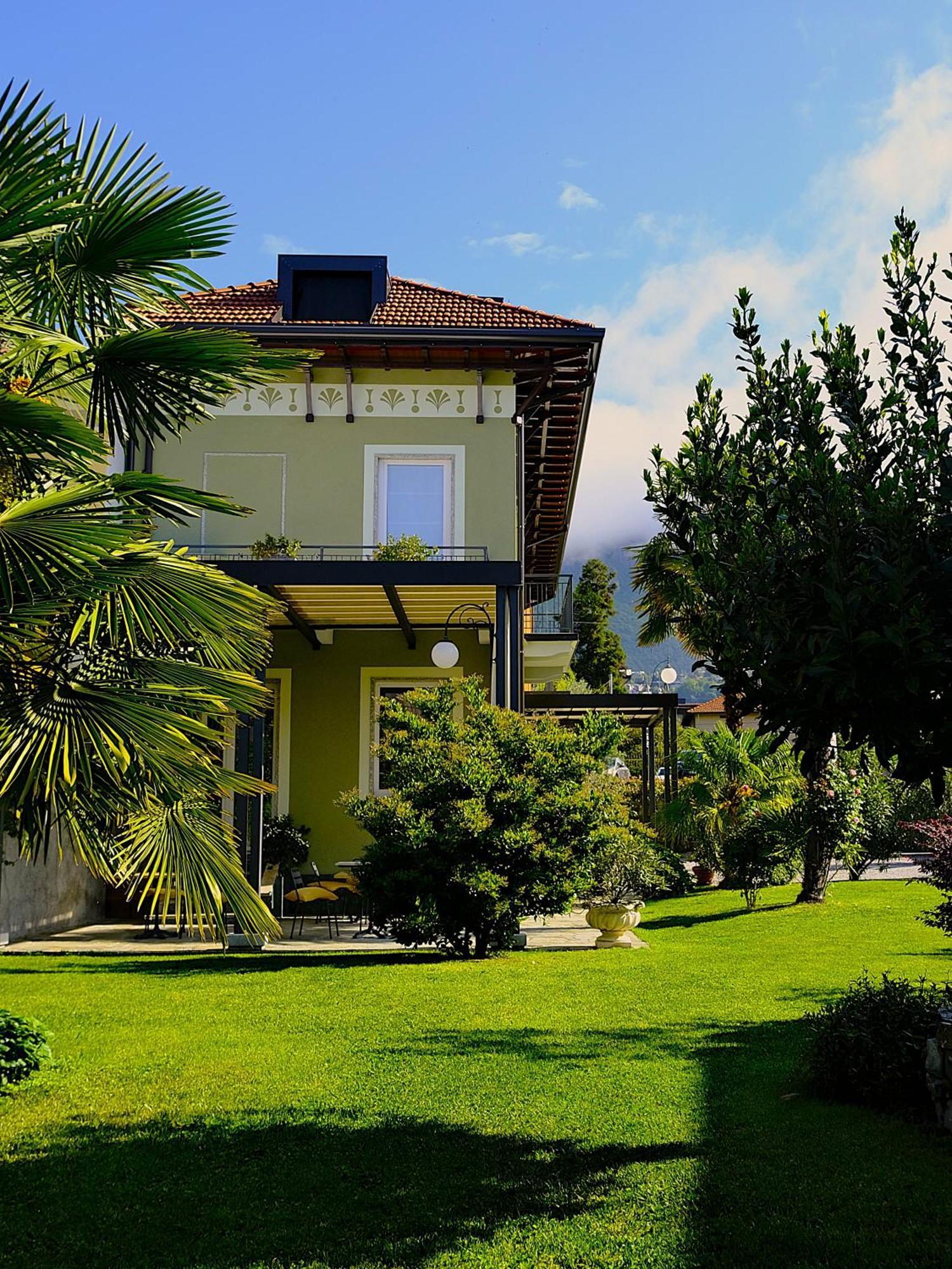 Residenza Laurum Mandello del Lario Buitenkant foto